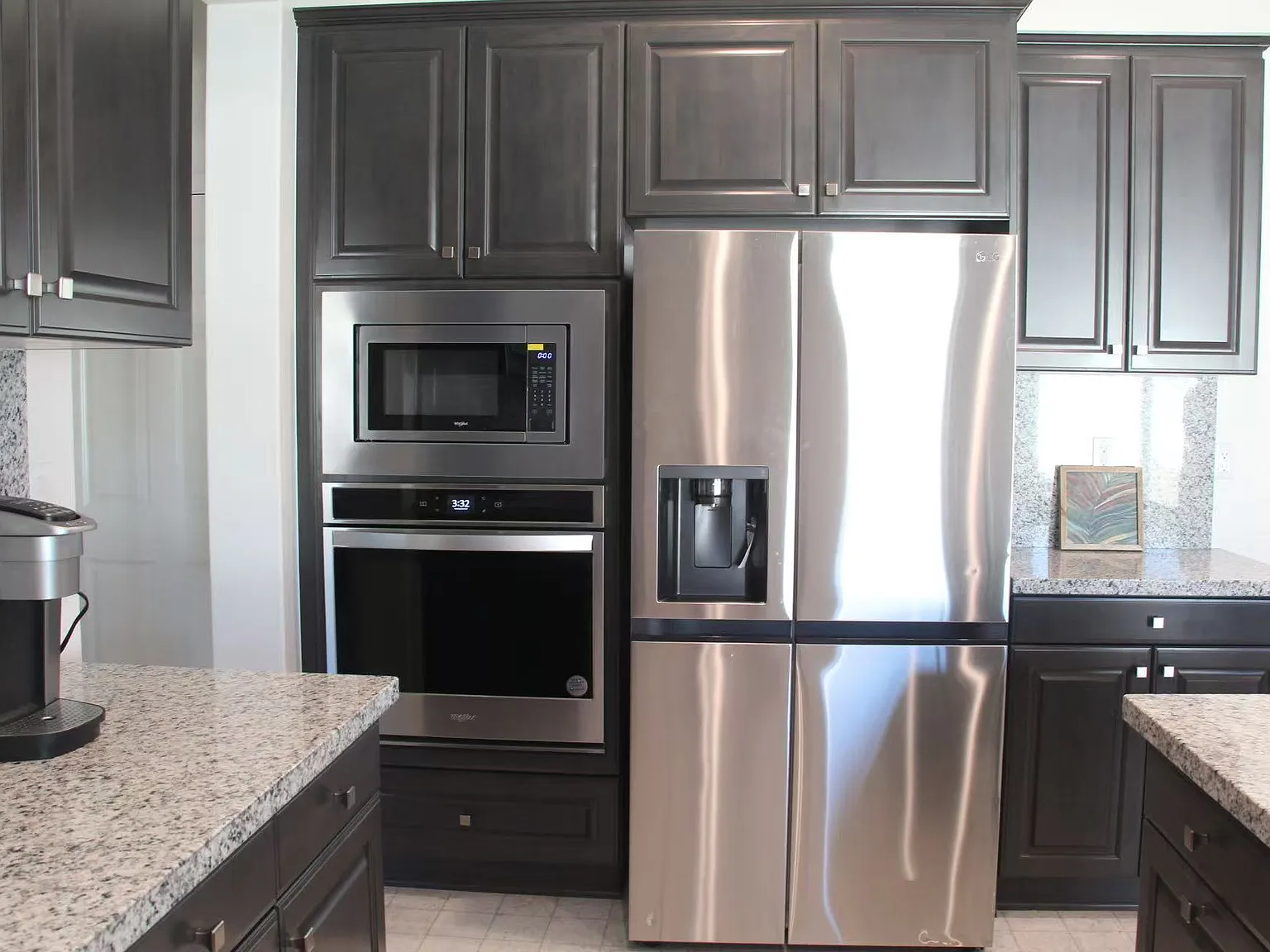 7 bed, 3245 sqft, $4,000 — Photo 3