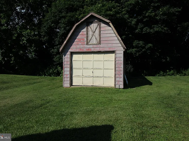1227 Georgetown Rd #B — Photo 17