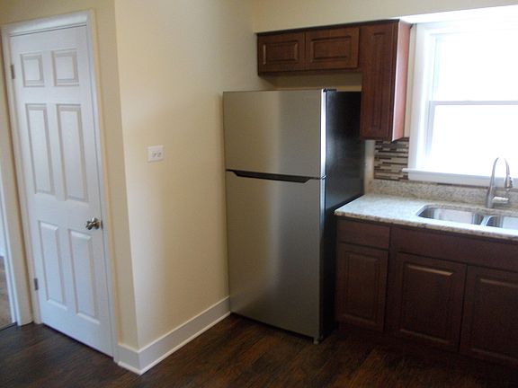 5th image of 14504 S Saginaw Ave