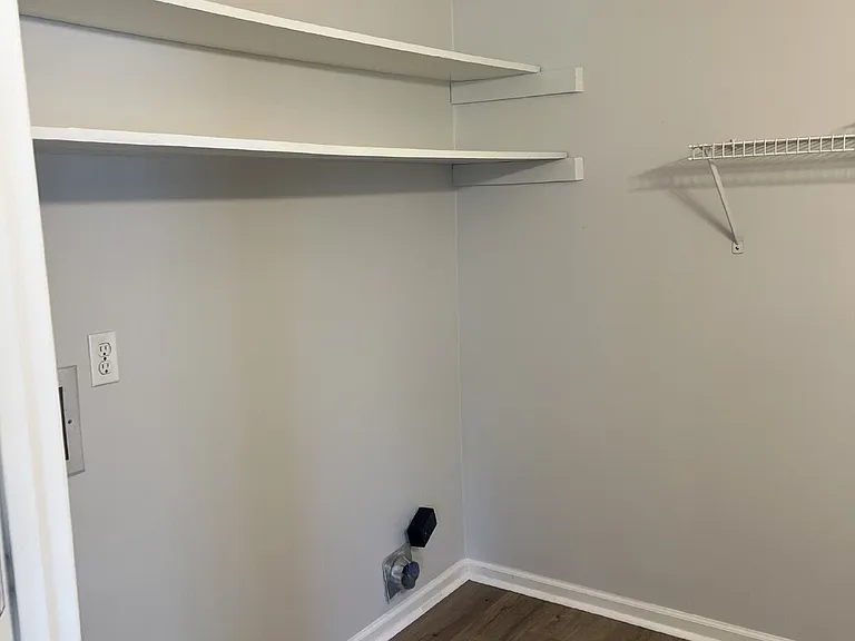 810 Davis Dr — Photo 36