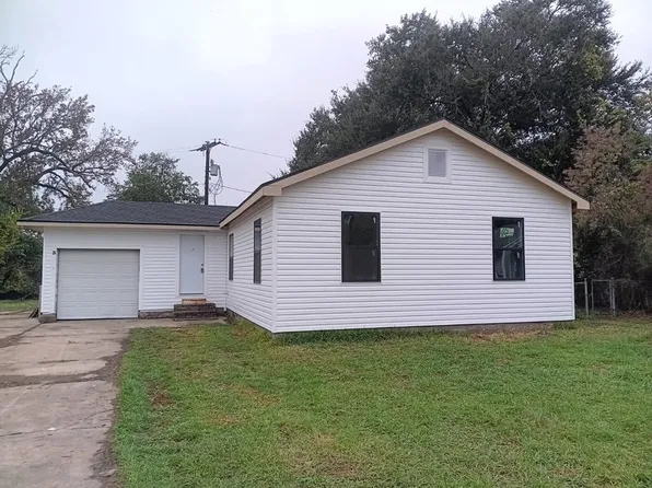 3 Pacific Cir, Orange, TX 77630