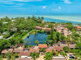 11 Sandy Cove Rd #8-F, Sarasota, FL 34242