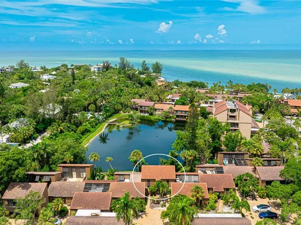 11 Sandy Cove Rd #8-F, Sarasota, FL 34242