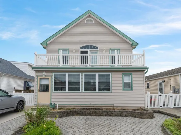 116 W Charleston Ave, Wildwood Crest, NJ 08260