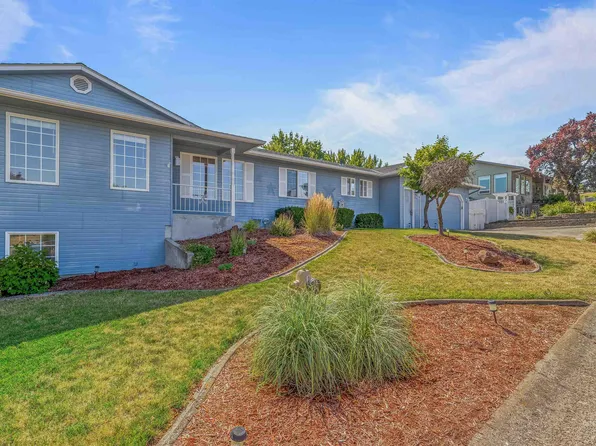 2901 Knollcrest Dr, Lewiston, ID 83501