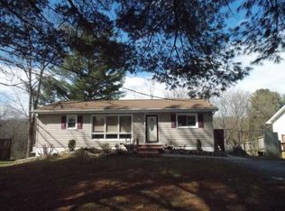 21132 Battle Hill Dr, Bristol, VA 24202