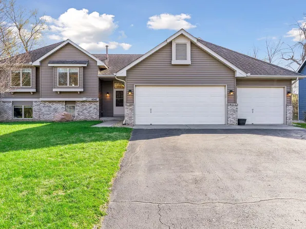 4947 Credit River Dr, Savage, MN 55378