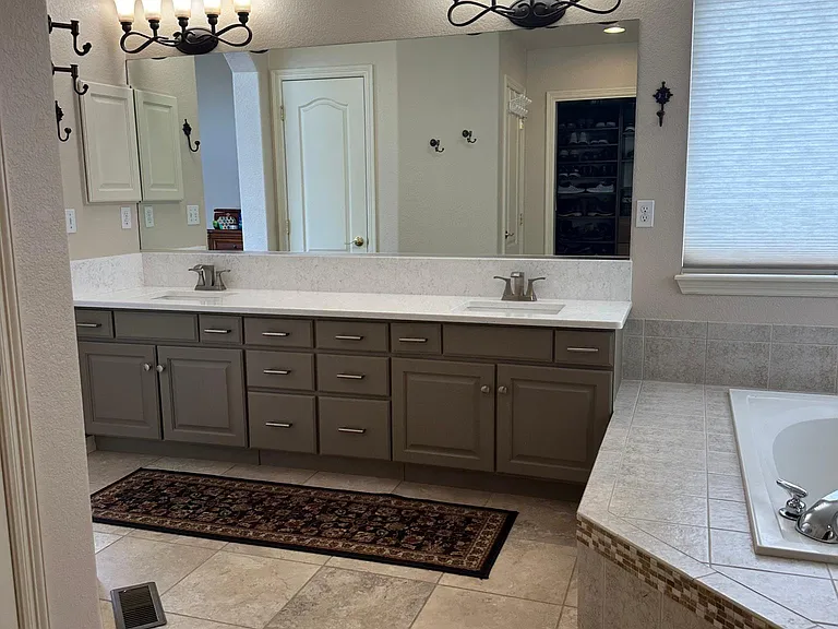 4772 Valley Oak Dr — Photo 17