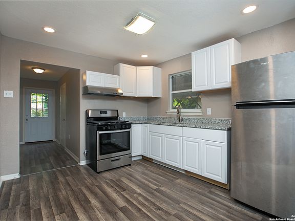 5th image of 5115 Cien Dr