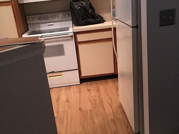 5th image of 3300 Pinewalk Dr N APT 1924