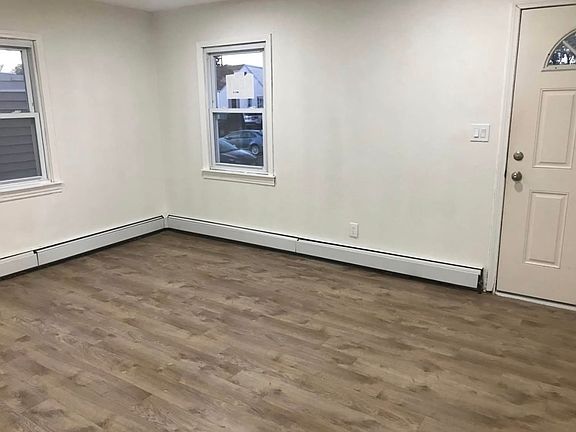 2nd image of 98 Larch St