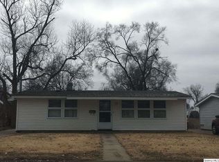 2046 Maple St, Quincy, IL 62301