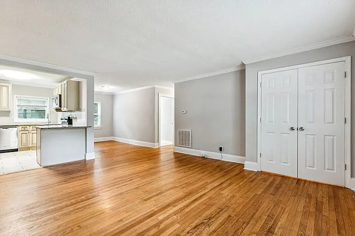 512 Mahaley Ave #2 — Photo 3