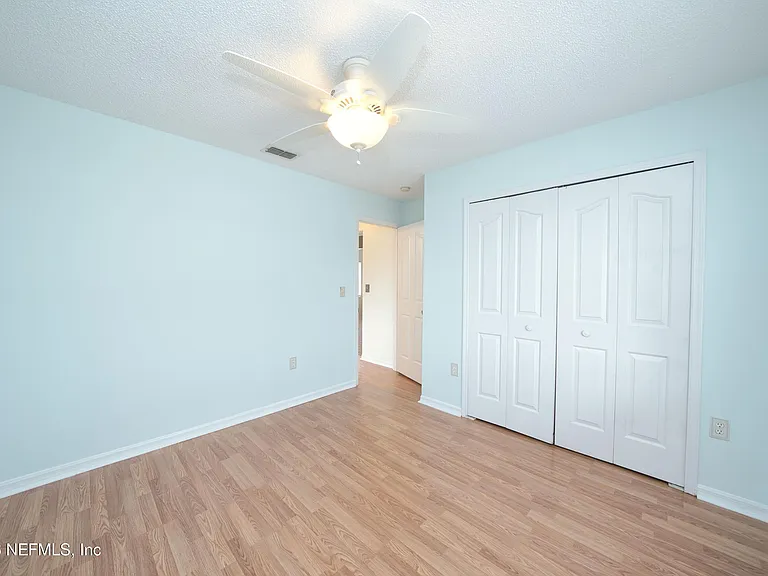 5628 Loma Vista Dr W — Photo 42