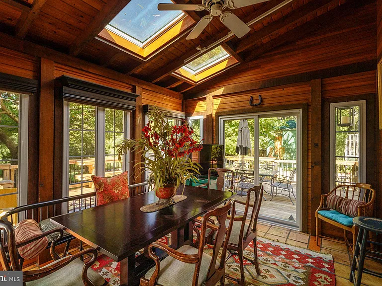 2943 Windy Bush Rd — Photo 19