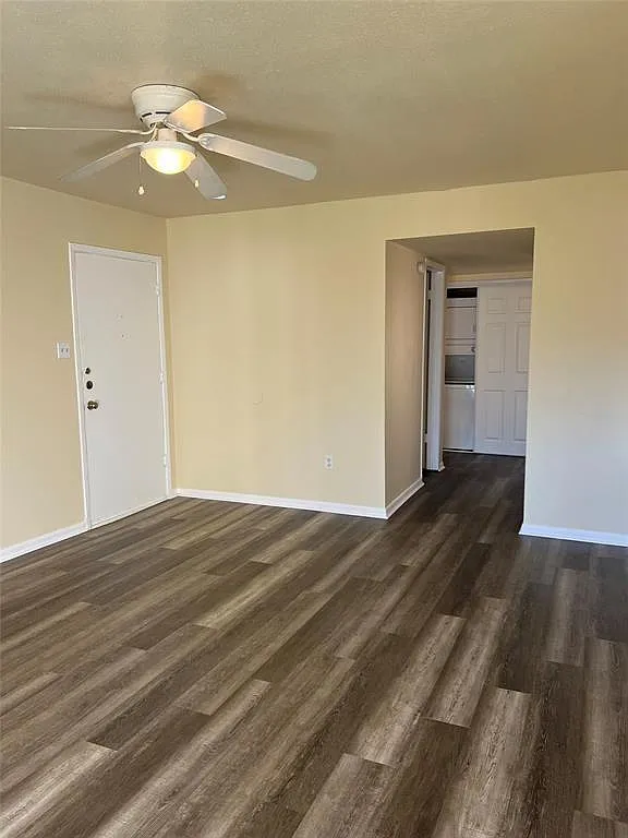 2 bed, 2.0 bath, 931 sqft, $1,175 — Photo 3