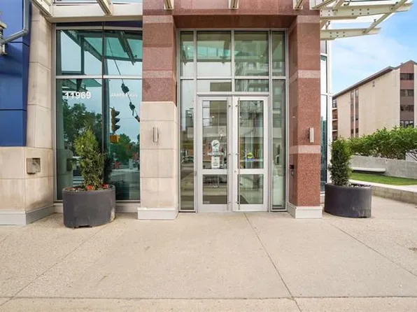 11969 Jasper Ave NW #306, Edmonton, AB T5K 0P1