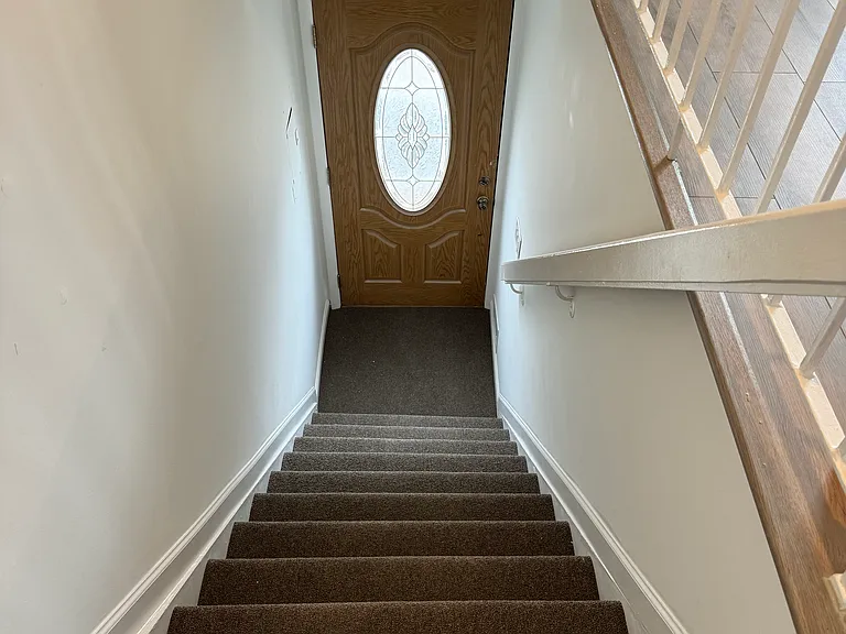 14 Luke Ct #2F — Photo 1