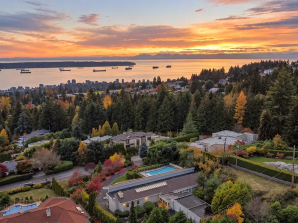1035 King Georges Way, West Vancouver, BC V7S 1S6