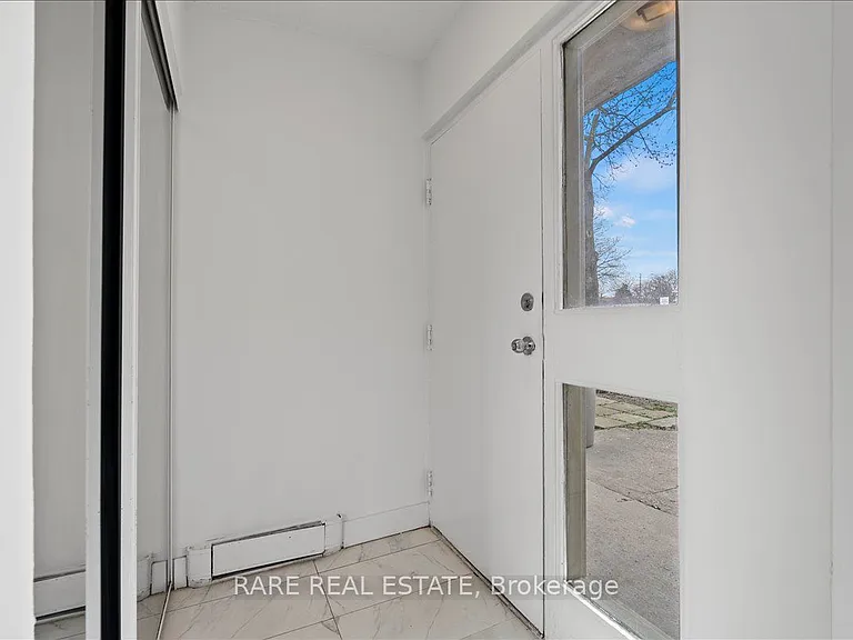 7555 Goreway Dr #157 — Photo 16