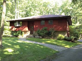 1226 Kroucher Rd, Stroudsburg, PA 18360
