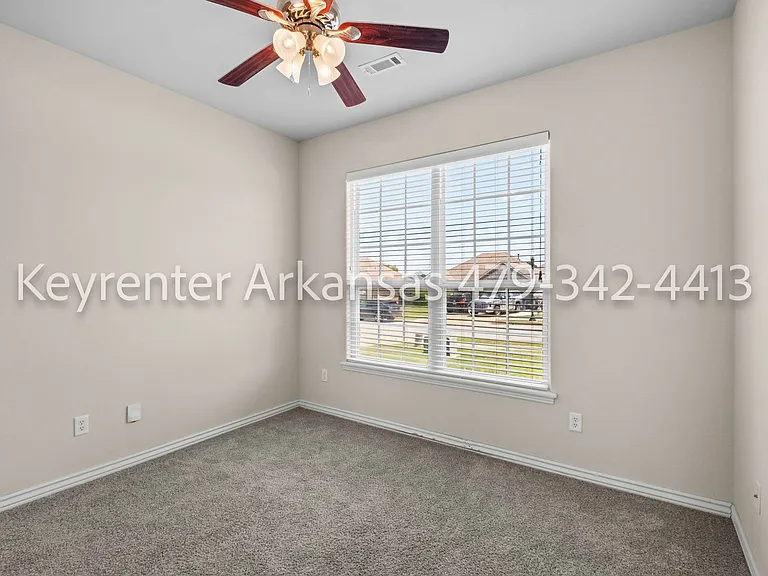 800 SW Summitchase Rd — Photo 21