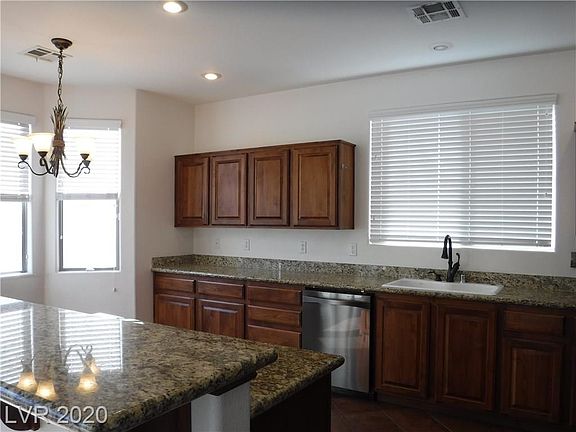 5th image of 9109 Umberland Ave