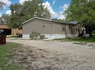 580 Avery Cir, Poteet, TX 78065