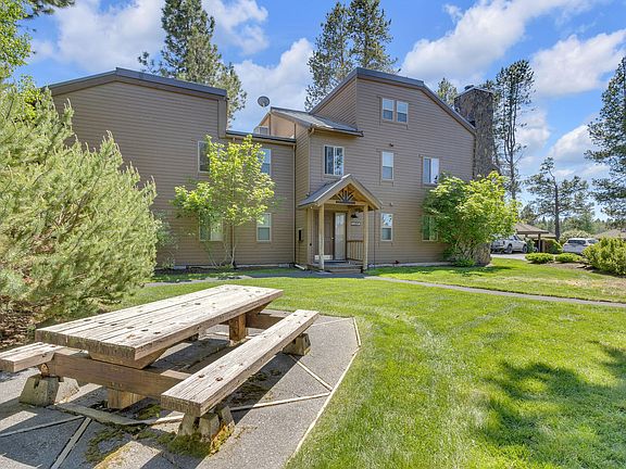 3rd image of 17654 Pinnacle Ln #18
