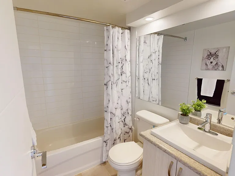 30 Edith Dr — Photo 8