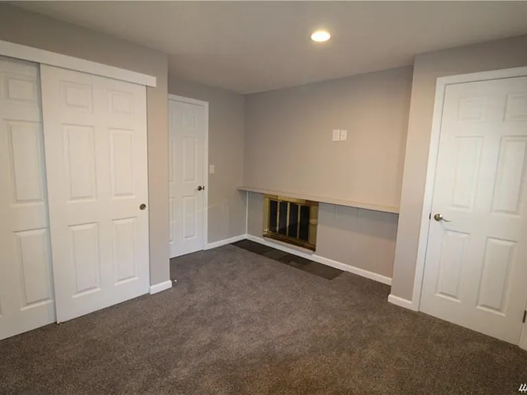6 232nd Pl SW — Photo 7