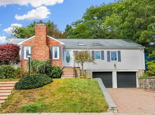 305 Woodcliff Rd, Newton, MA 02461