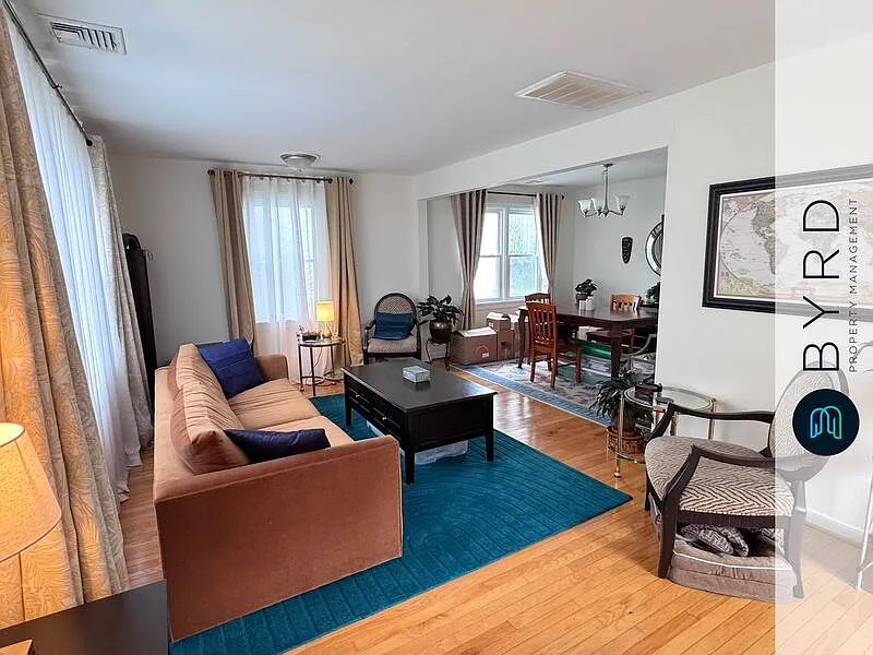 3 bed, 3.0 bath, 1642 sqft, $2,595 — Photo 4