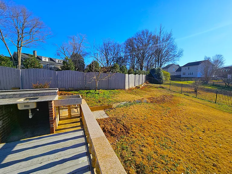 7 Bushberry Way — Photo 34