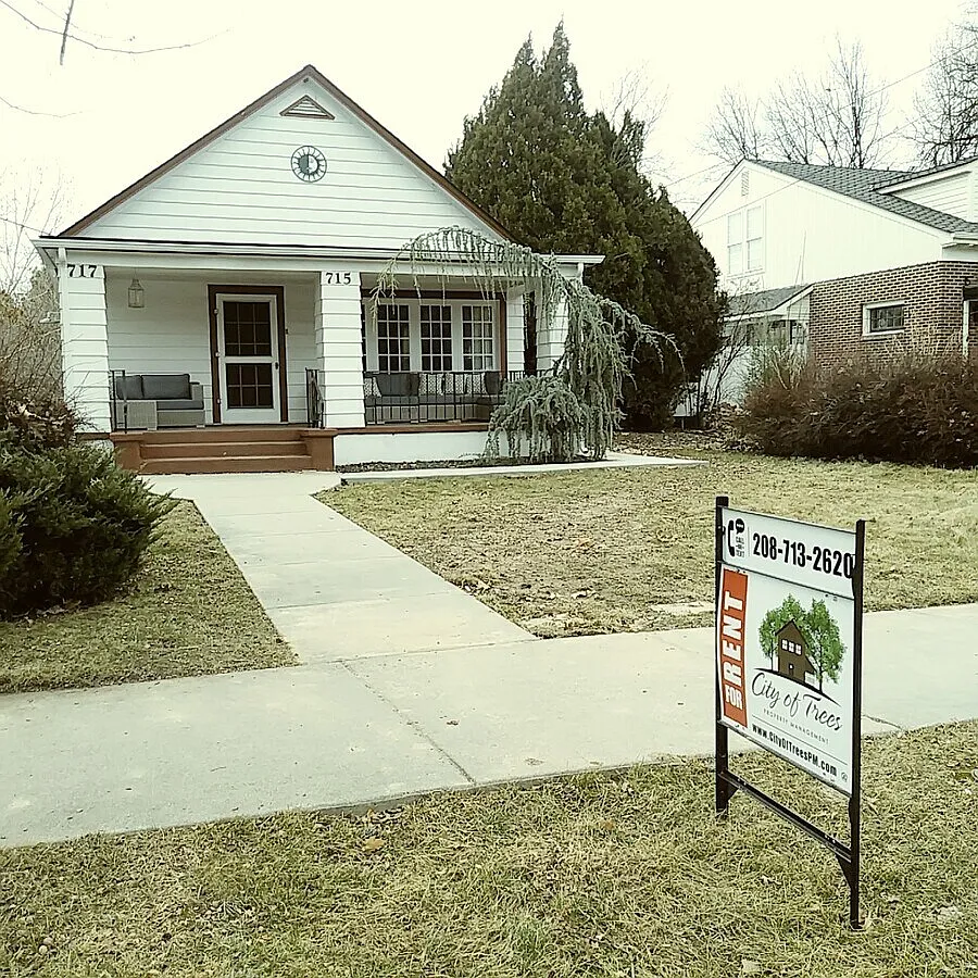 2 bed, 1100 sqft, $2,000 — Photo 1