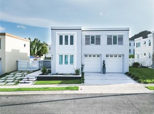 153 La Via Primaveral St, Caguas, PR 00727