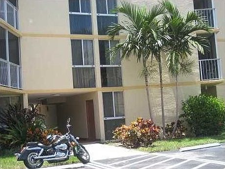 2nd image of 7075 NW 186th St APT 301C