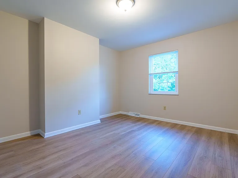 51 Mimosa Dr #31 — Photo 6