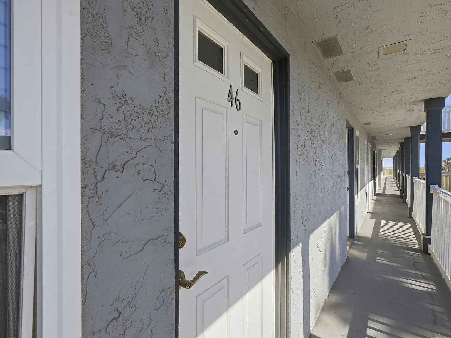 2 bed, 1.5 bath, 876 sqft, $2,695 — Photo 3
