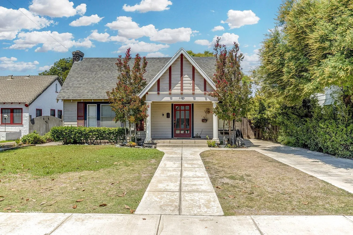 2824 Park Way photo 1