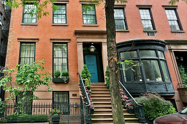 Sold by CORE | media 10