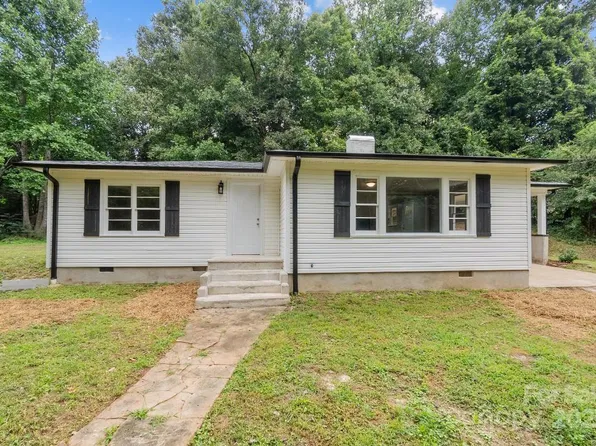 1419 Roy Dula Pl, Lenoir, NC 28645