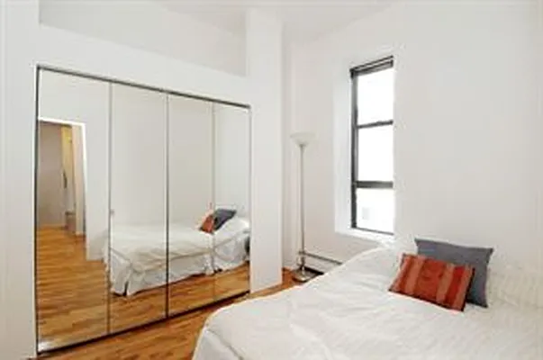 Sold by Douglas Elliman | media 20