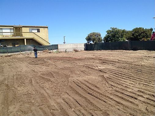 4th image of 728 Loma Dr