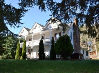 589 Saloma Rd, Mouth Of Wilson, VA 24363