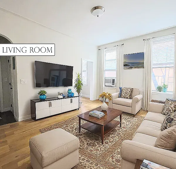 1126 3rd Ave #2A — Photo 2