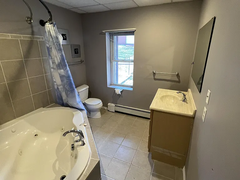 221 3rd St #3 — Photo 16