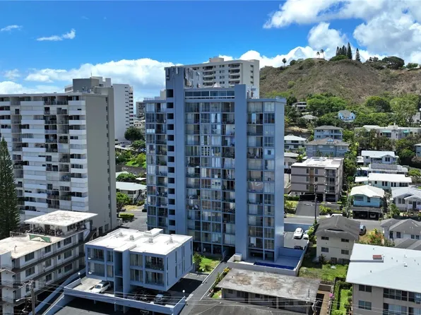 1456 Thurston Ave #A-1502, Honolulu, HI 96822