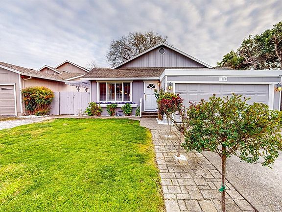 2nd image of 1083 Camino Coronado