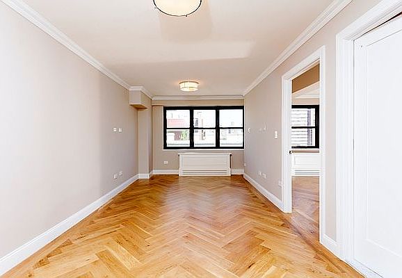 1st image of 160 E 88th St APT 3C